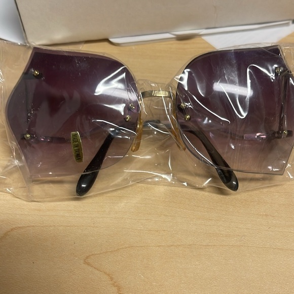 5 Pairs vintage sunglasses from the late 80s REDUCED - Picture 2 of 7